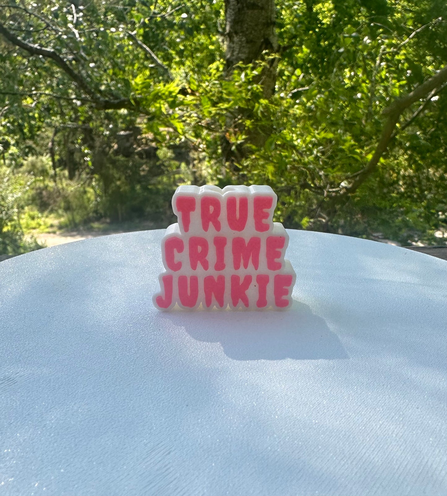 True crime junkie straw topper