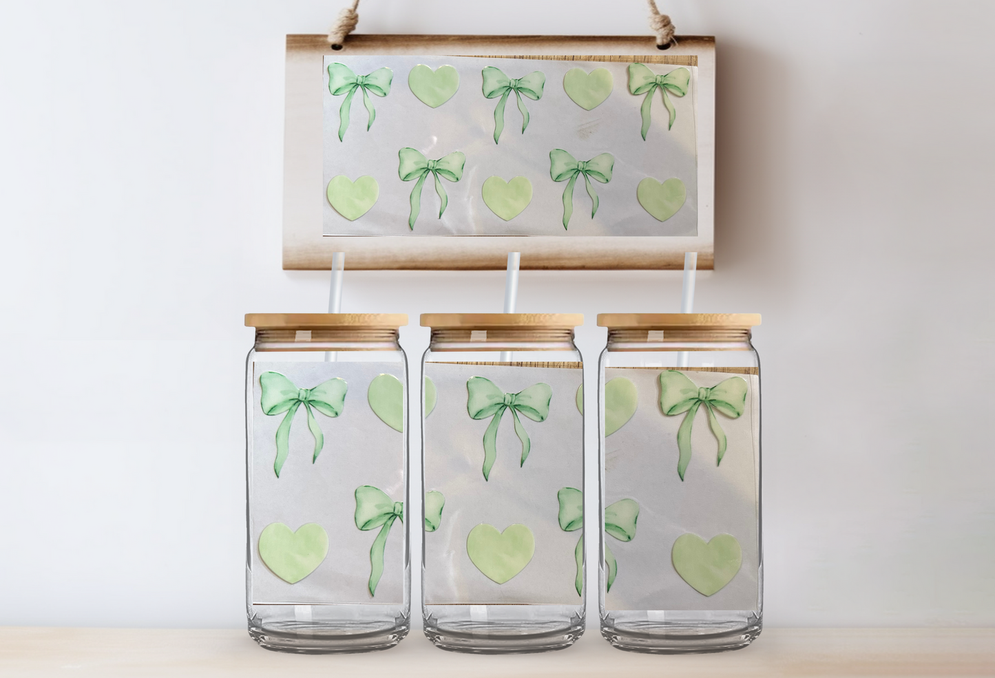 Hearts & bows green 16oz uvdtf wrap