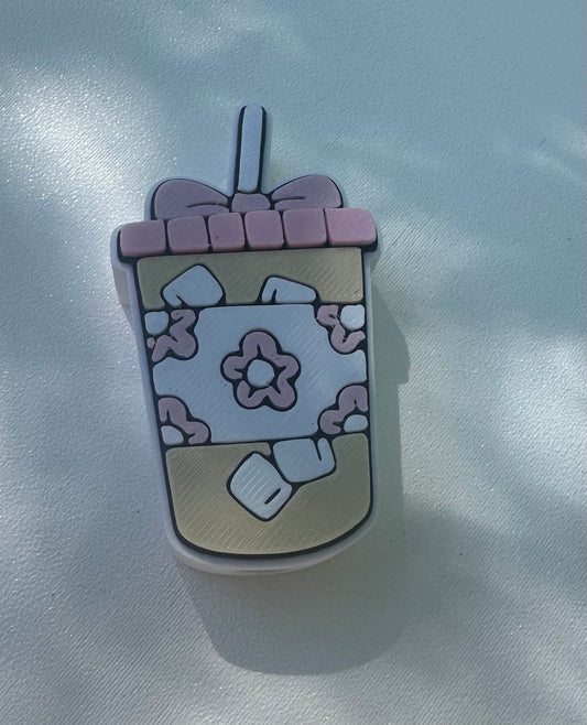 Iced coffee straw topper